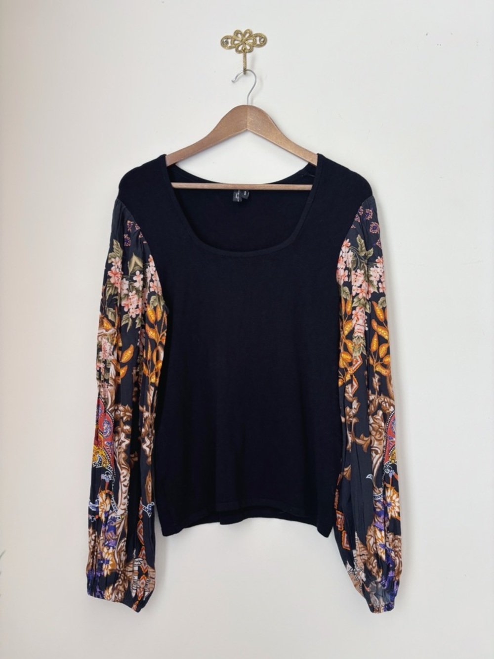 Bl^nk London Floral Balloon Sleeve Pullover Sweater Medium - Picture 2 of 9